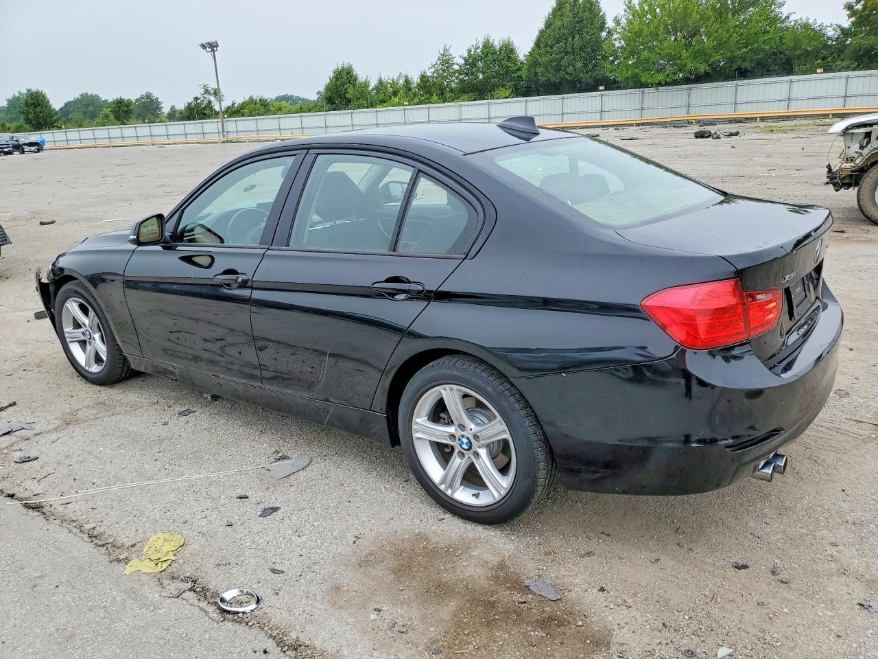 2014 BMW Seria 3 328i - zdjęcie 2