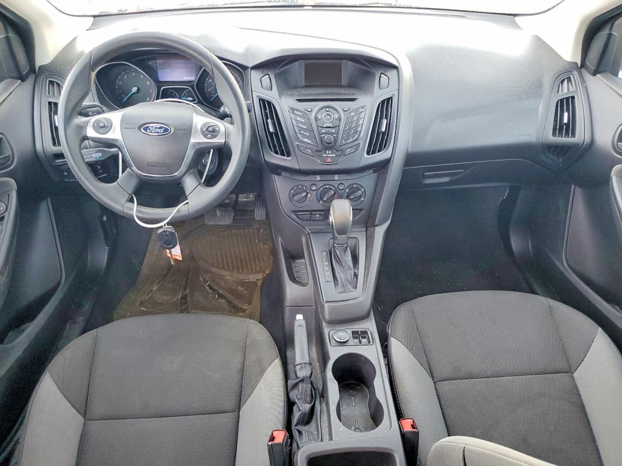 2014 Ford Focus S - zdjęcie 8