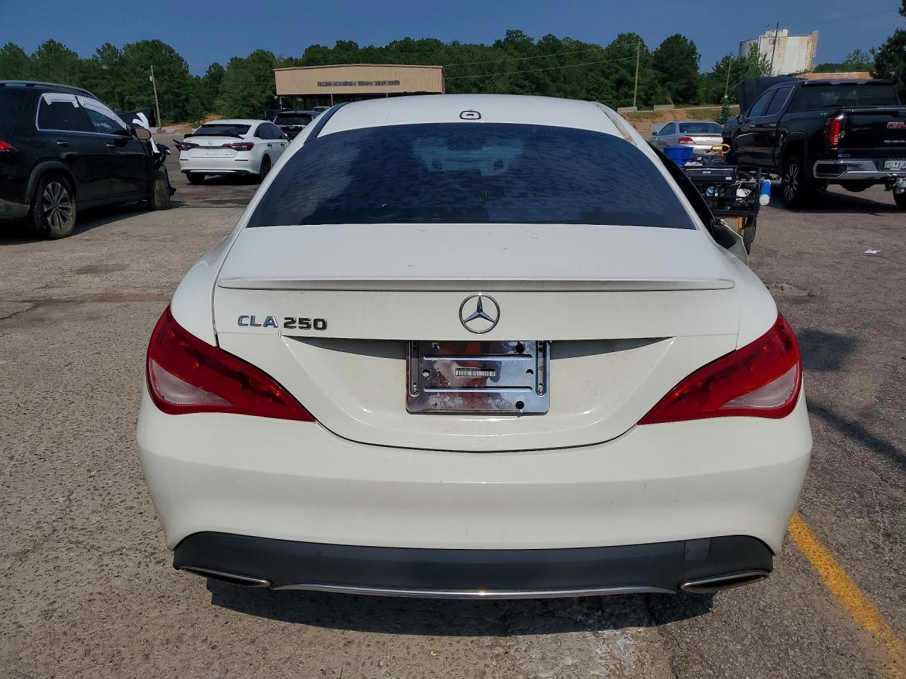 2018 Mercedes-Benz Cla 250 - zdjęcie 6