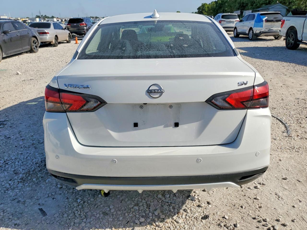 2024 Nissan Versa Sv - zdjęcie 6