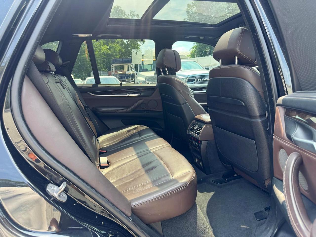 2015 BMW X5 xDrive50I - zdjęcie 8