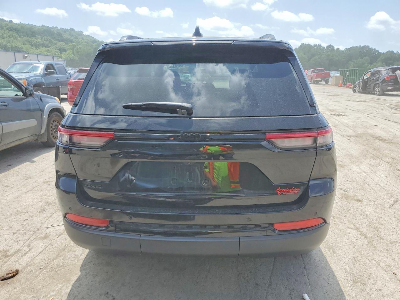 2025 Jeep Grand Cherokee Laredo - zdjęcie 6