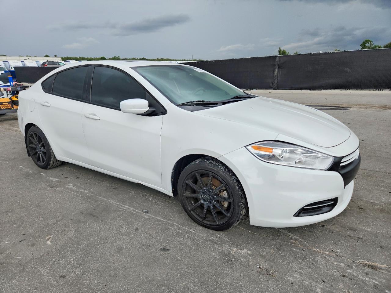 2014 Dodge Dart Sxt - zdjęcie 4