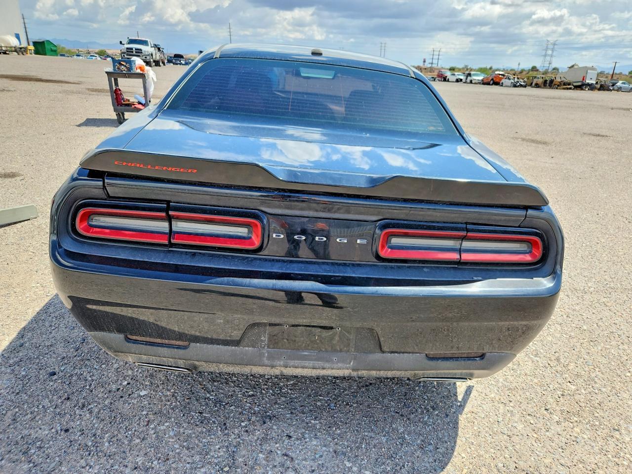 2016 Dodge Challenger Sxt - zdjęcie 6