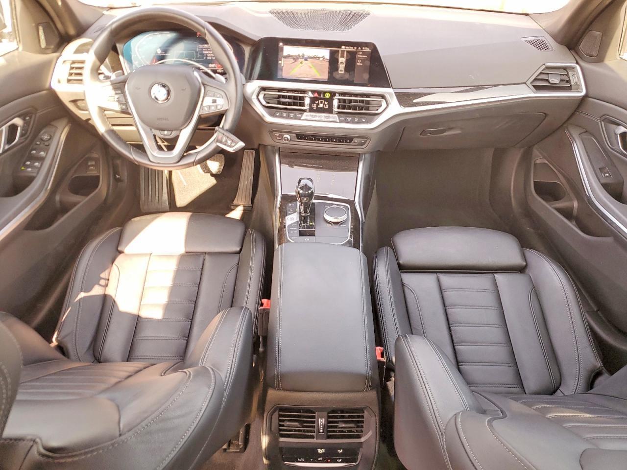 2021 BMW 330Xi - zdjęcie 8