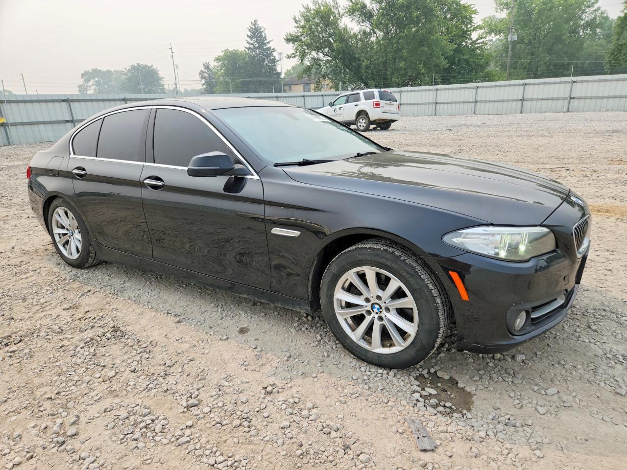 2015 BMW Seria 5 528i - zdjęcie 4