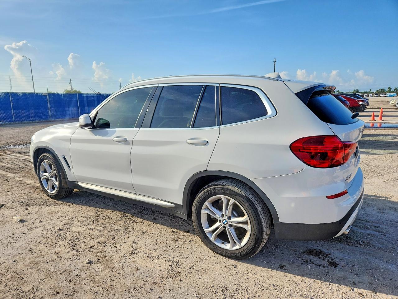 2019 BMW X3 Sdrive30I - zdjęcie 2
