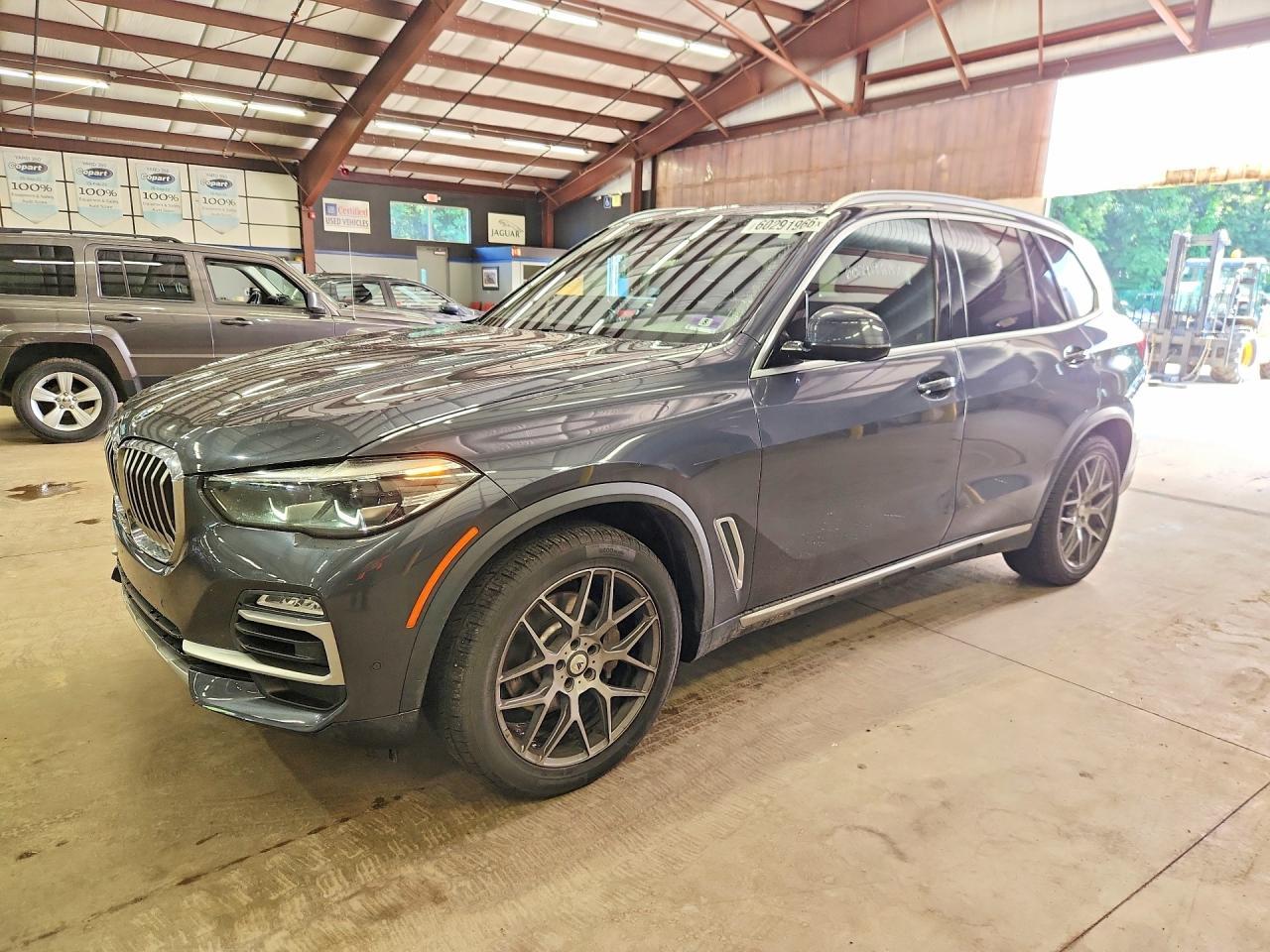 2019 BMW X5 xDrive40I - zdjęcie główne
