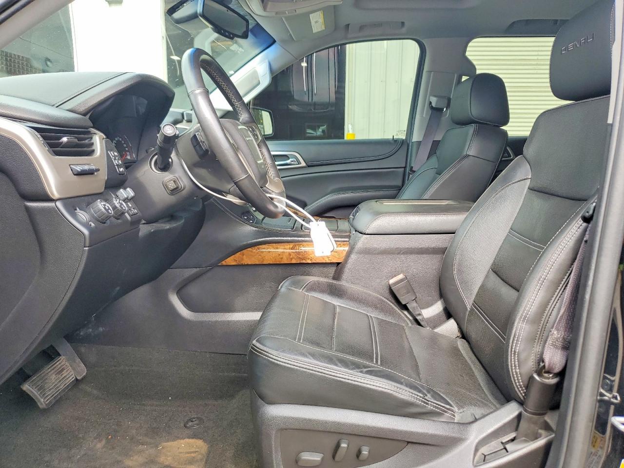 2015 GMC Yukon Denali - zdjęcie 7