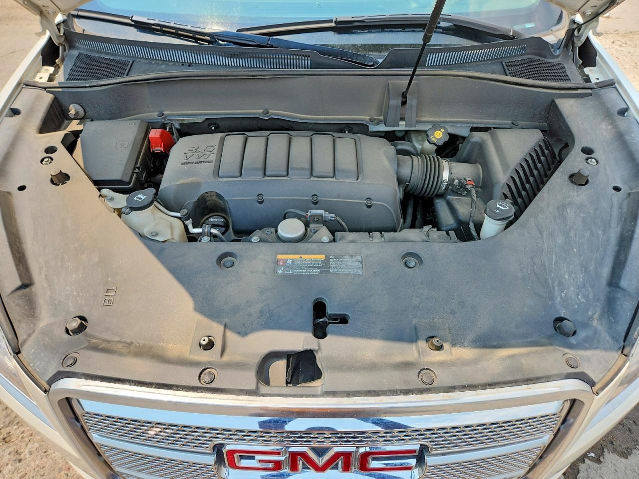 2014 GMC Acadia Denali - zdjęcie 11