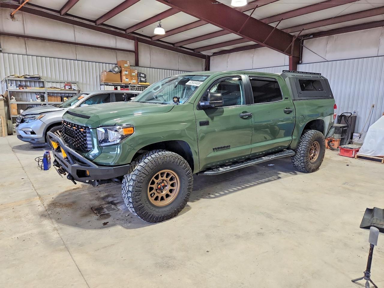 2021 Toyota Tundra Sr5 - zdjęcie główne
