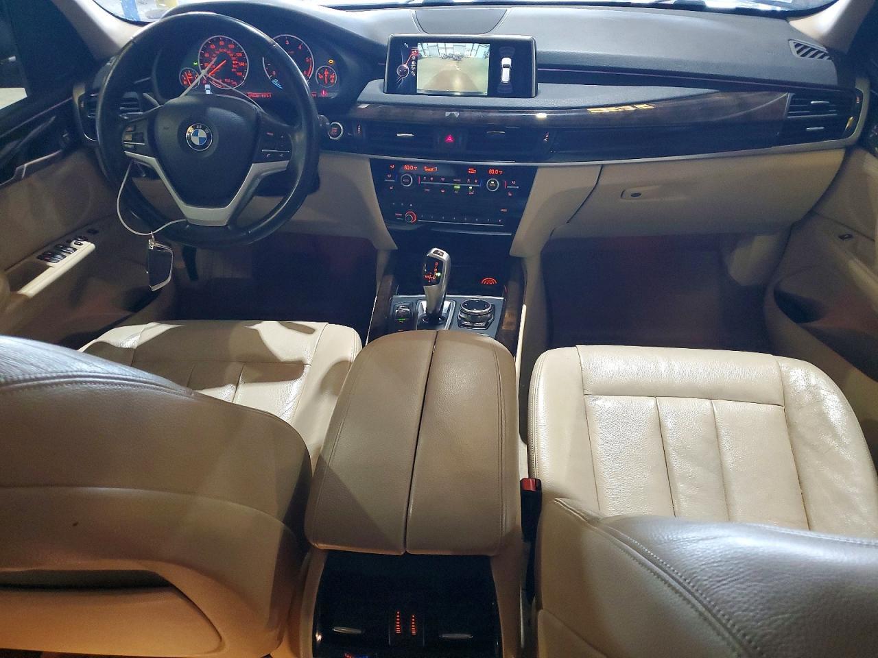 2015 BMW X5 xDrive35D - zdjęcie 8