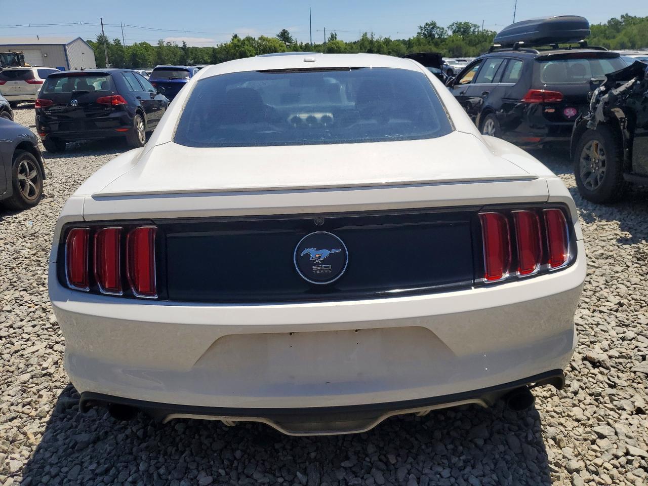 2015 Ford Mustang - zdjęcie 6