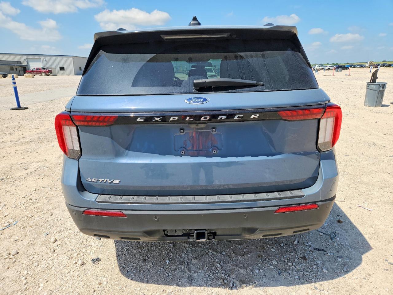 2025 Ford Explorer Active - zdjęcie 6