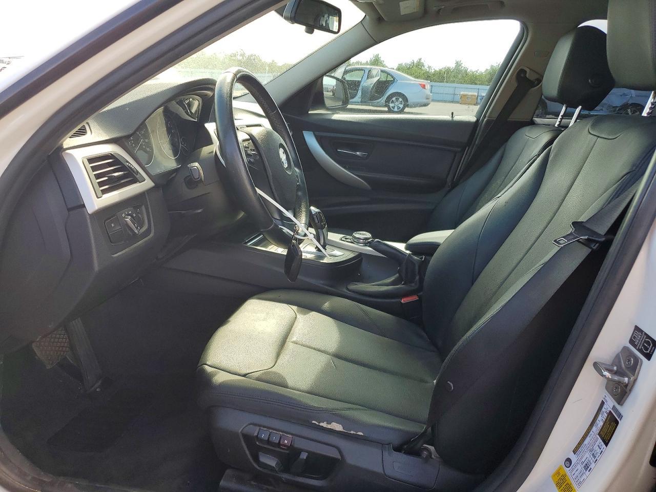 2014 BMW 320 I - zdjęcie 7