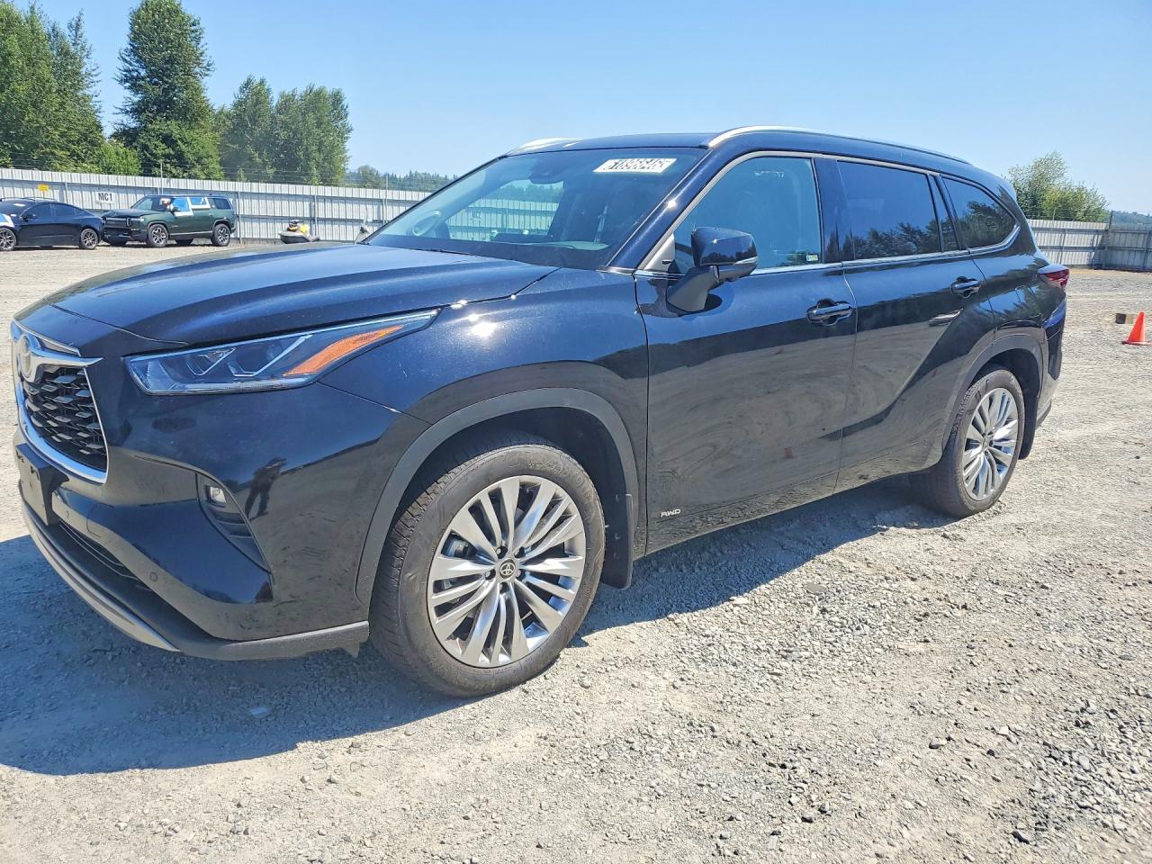2026 Toyota Highlander Hybrid Platinum - zdjęcie główne