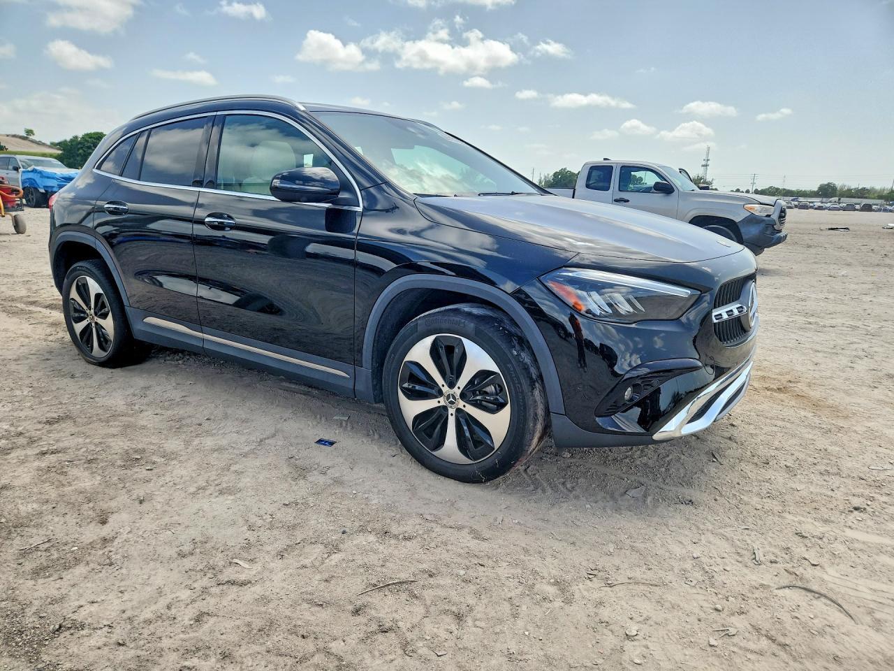 2025 Mercedes-Benz Gla 250 - zdjęcie 4
