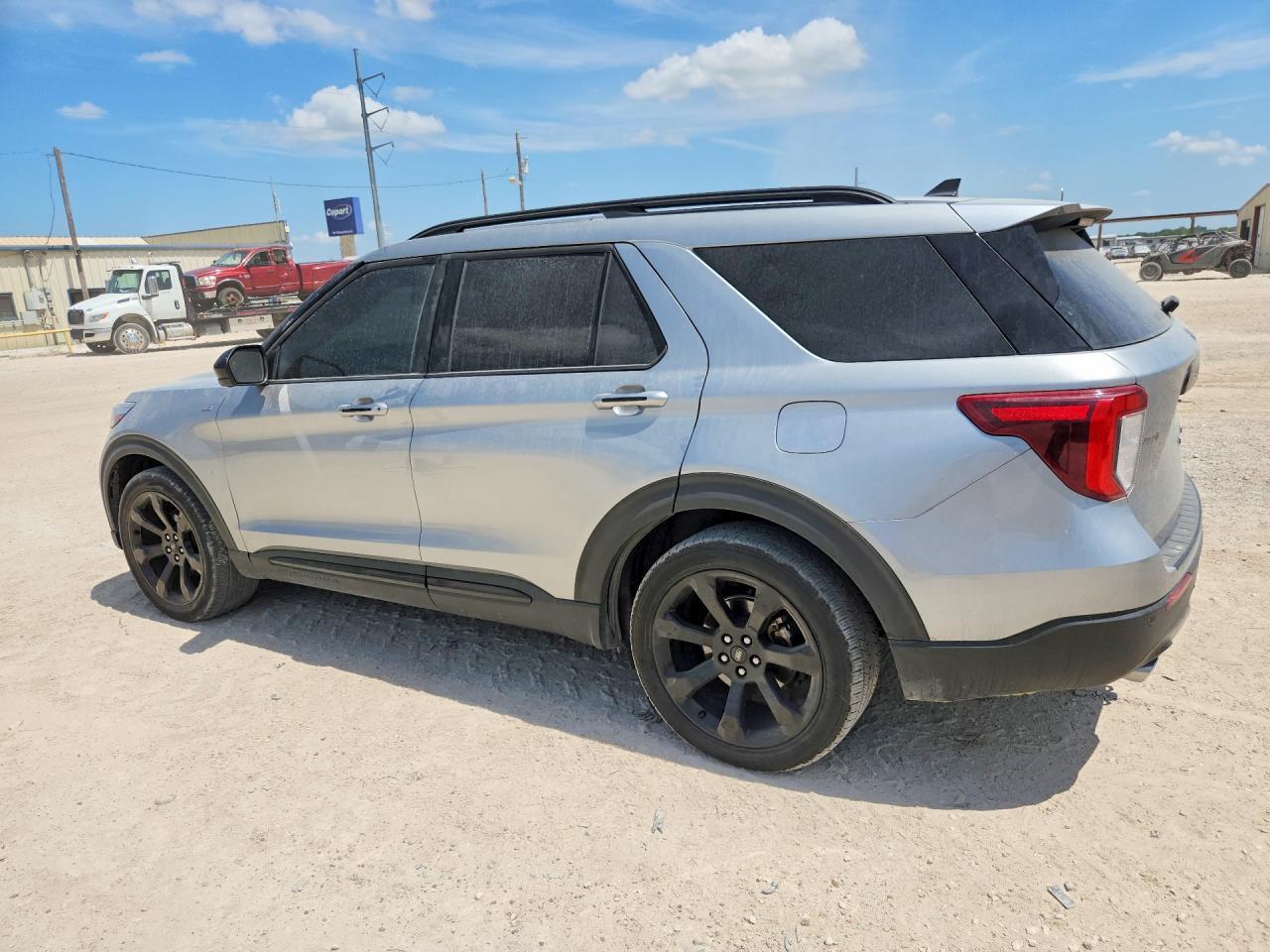 2023 Ford Explorer St-Line - zdjęcie 2