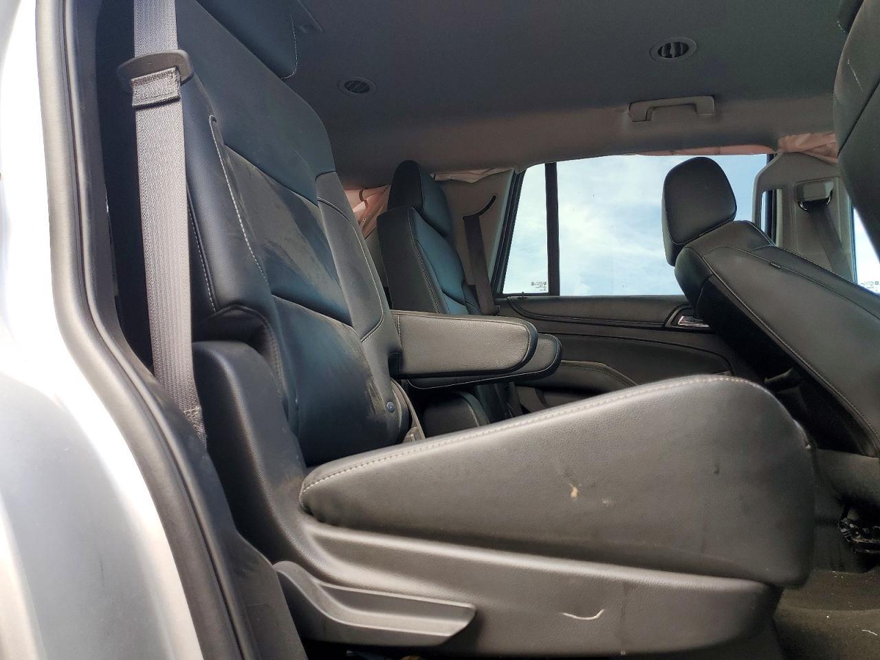 2018 Chevrolet Tahoe C1500 Lt - zdjęcie 11