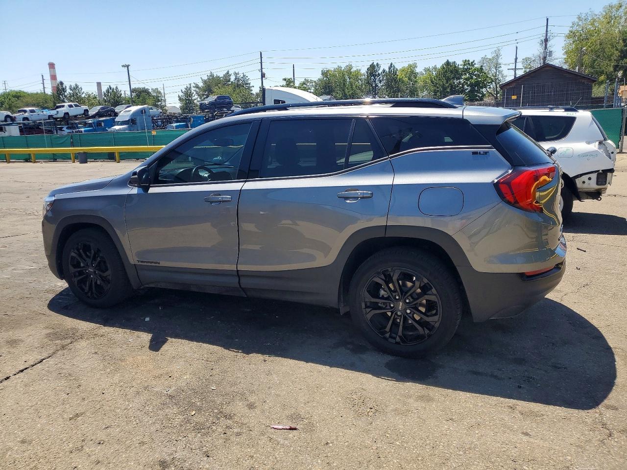 2021 GMC Terrain Slt - zdjęcie 2