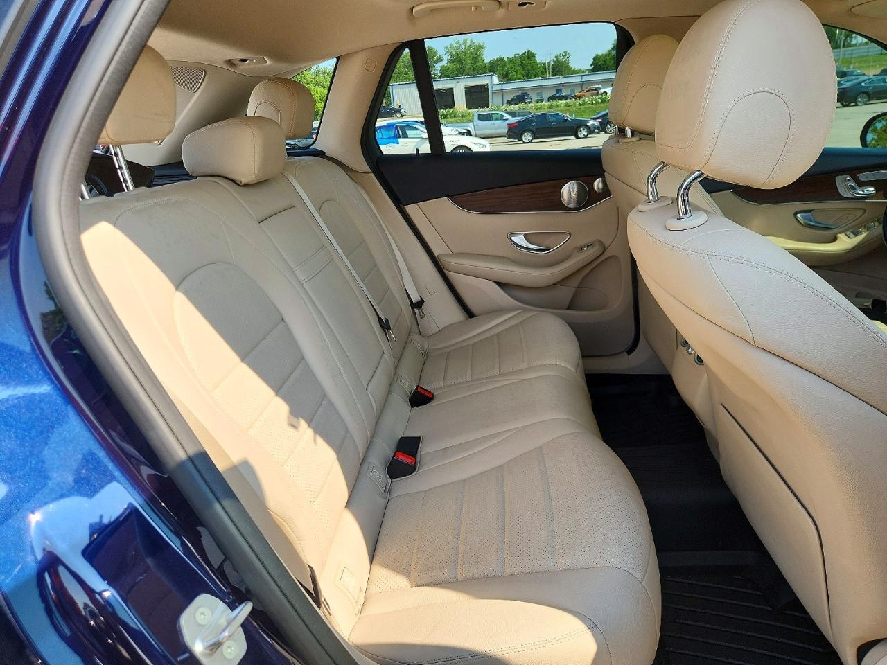 2020 Mercedes-Benz Glc 300 4Matic - zdjęcie 11