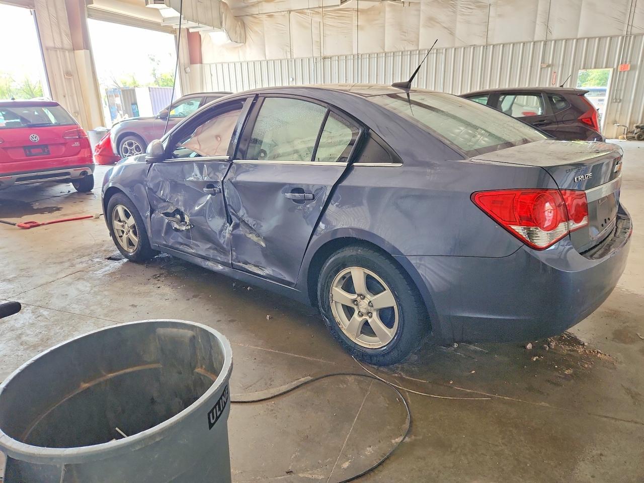2014 Chevrolet Cruze Lt - zdjęcie 2