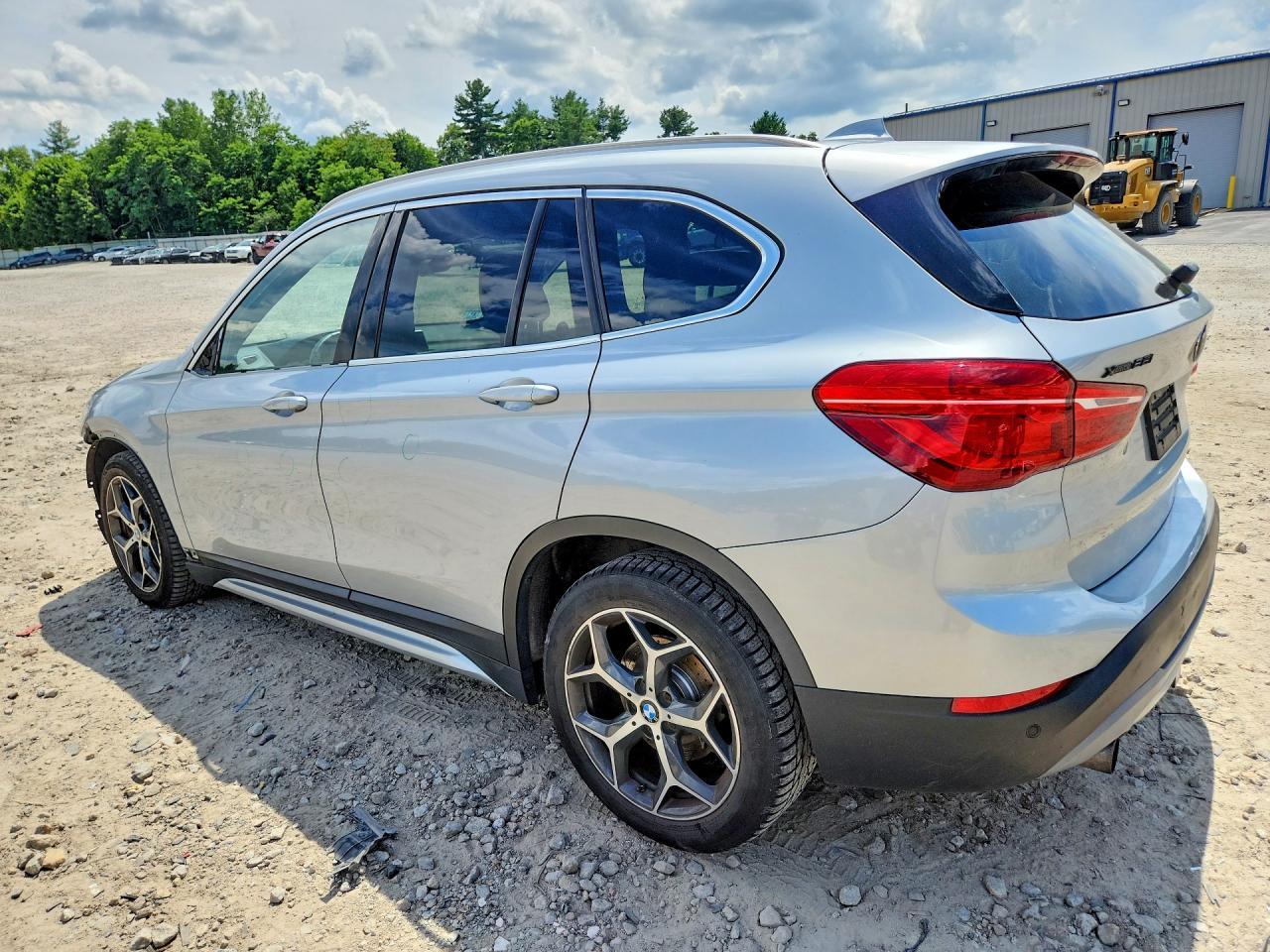 2016 BMW X1 xDrive28I - zdjęcie 2