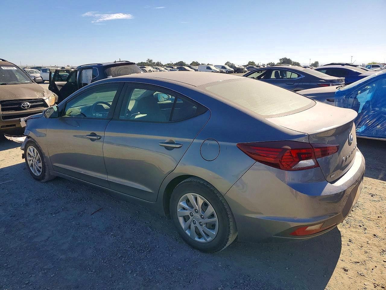 2019 Hyundai Elantra Se - zdjęcie 2