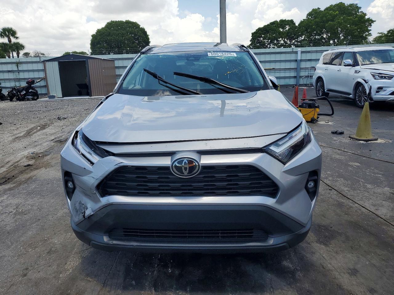 2023 Toyota Rav4 Xle Premium - zdjęcie 5