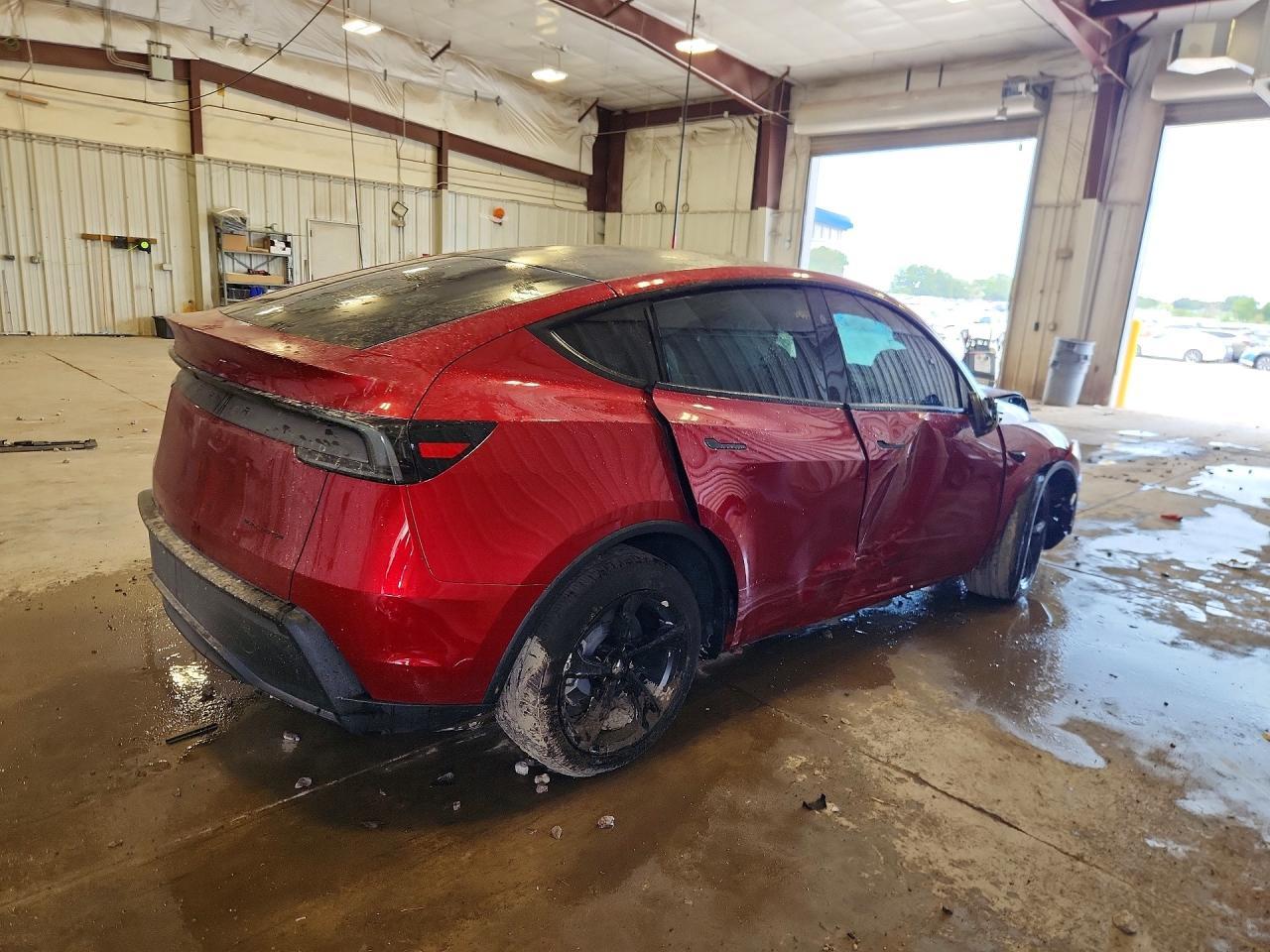 2026 Tesla Model Y - zdjęcie 3