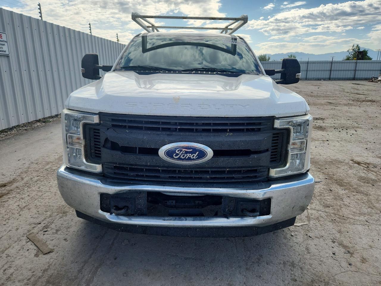 2018 Ford F250 Super Duty - zdjęcie 5