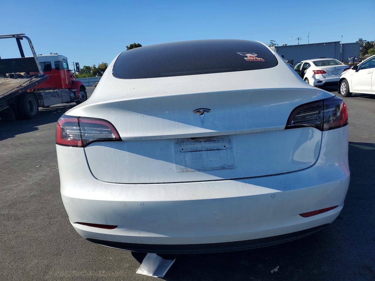 2021 Tesla Model 3 - zdjęcie 6