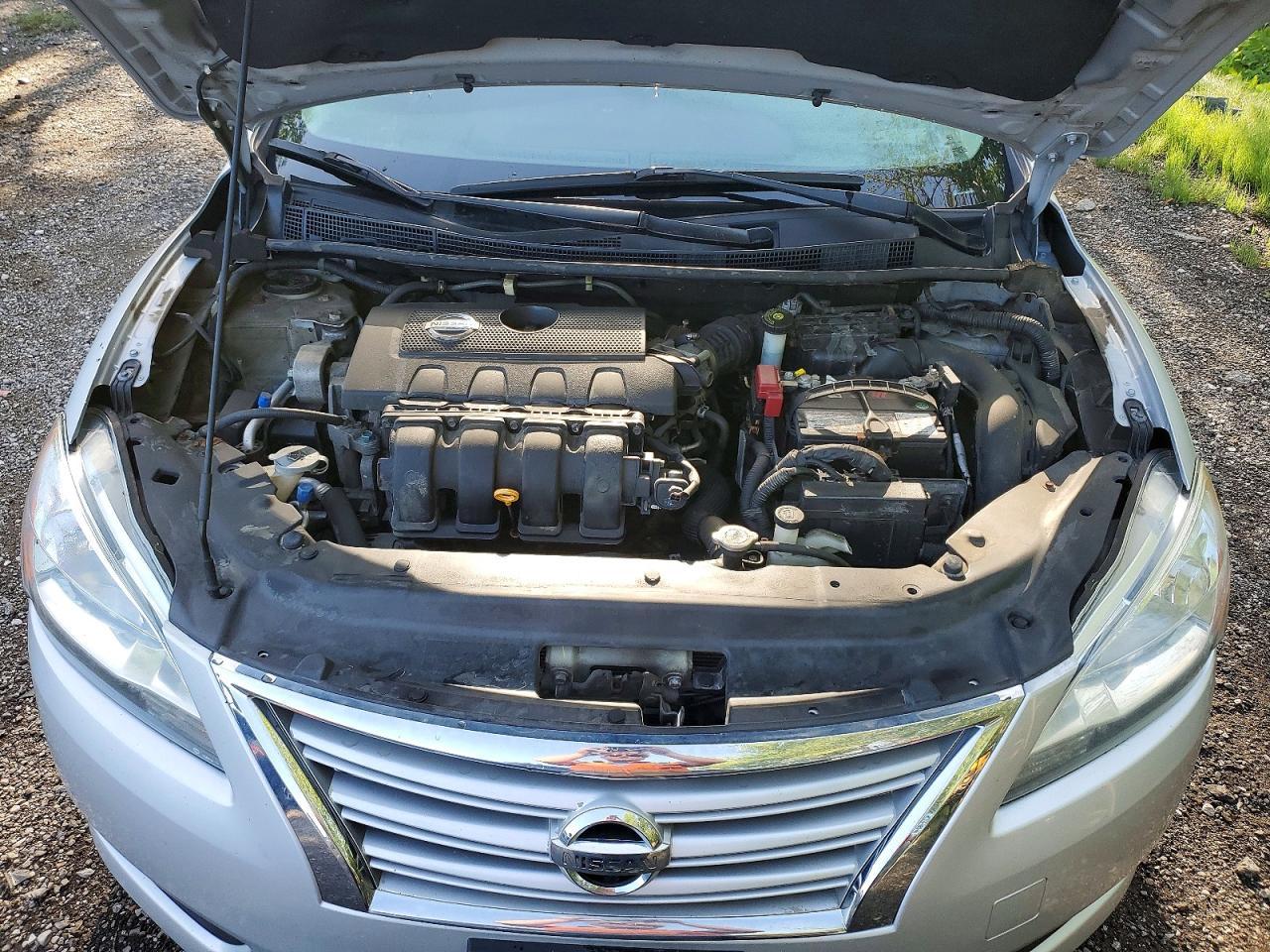 2014 Nissan Sentra S - zdjęcie 11