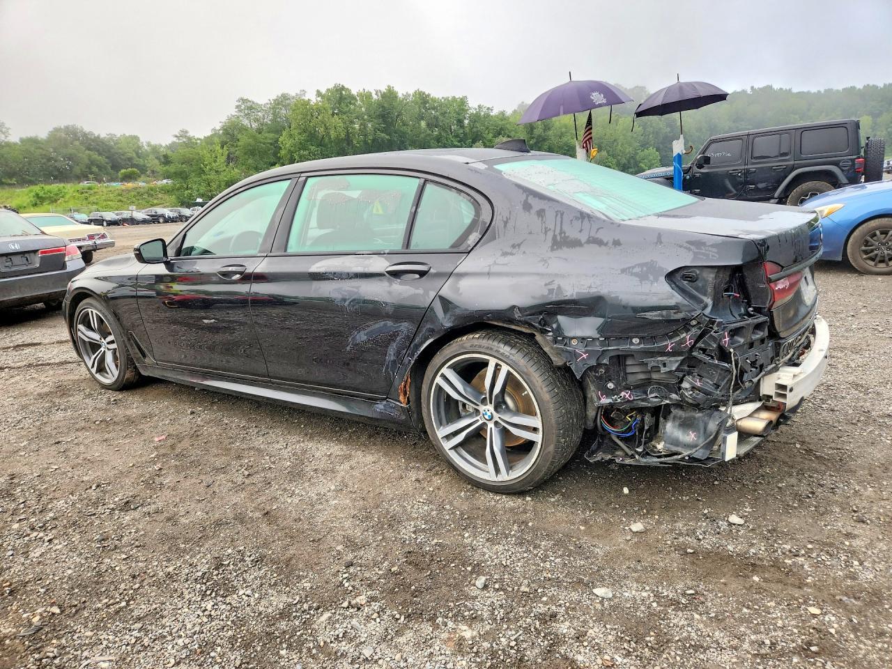 2017 BMW 750 Xi - zdjęcie 2