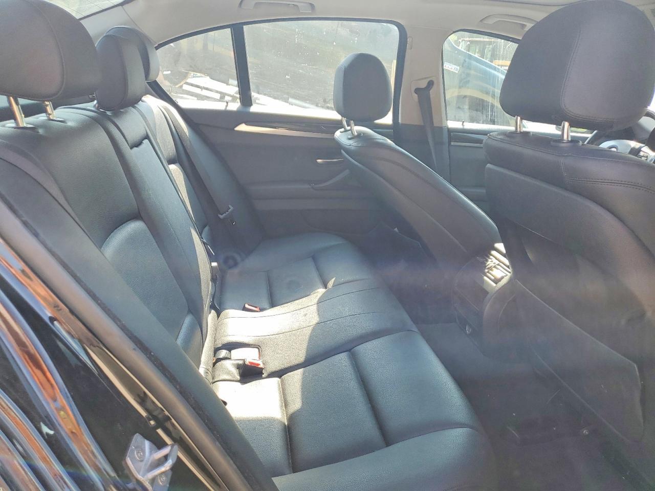 2016 BMW Seria 5 528i - zdjęcie 10