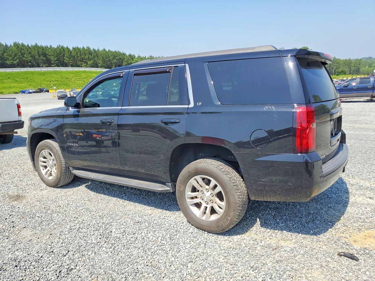 2019 Chevrolet Tahoe C1500 Lt - zdjęcie 2