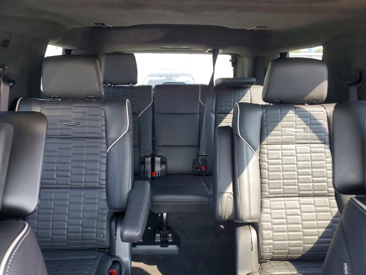 2023 Cadillac Escalade Sport Platinum - zdjęcie 10