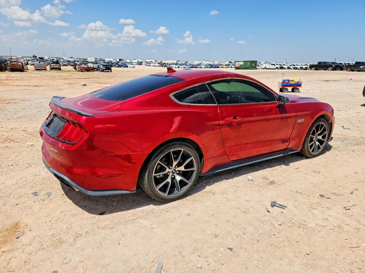 2021 Ford Mustang - zdjęcie 3