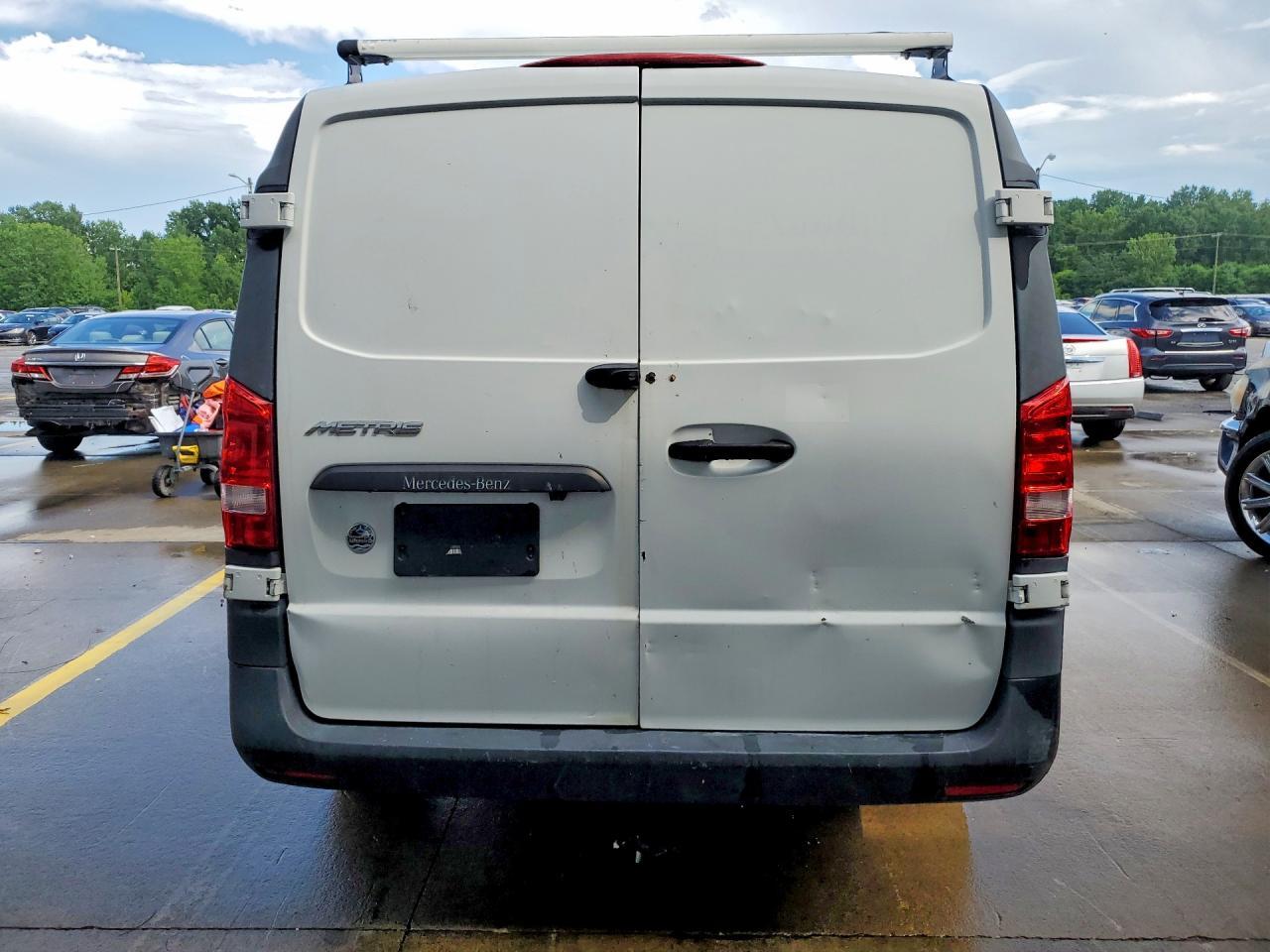 2017 Mercedes-Benz Metris - zdjęcie 6