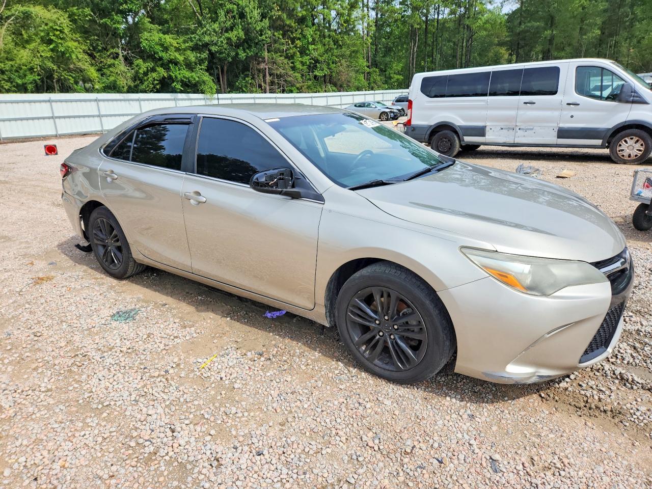 2015 Toyota Camry Se - zdjęcie 4