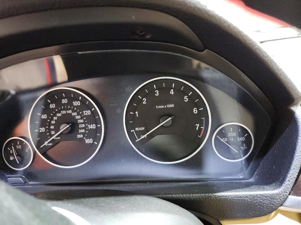 2014 BMW 335 Xi - zdjęcie 9