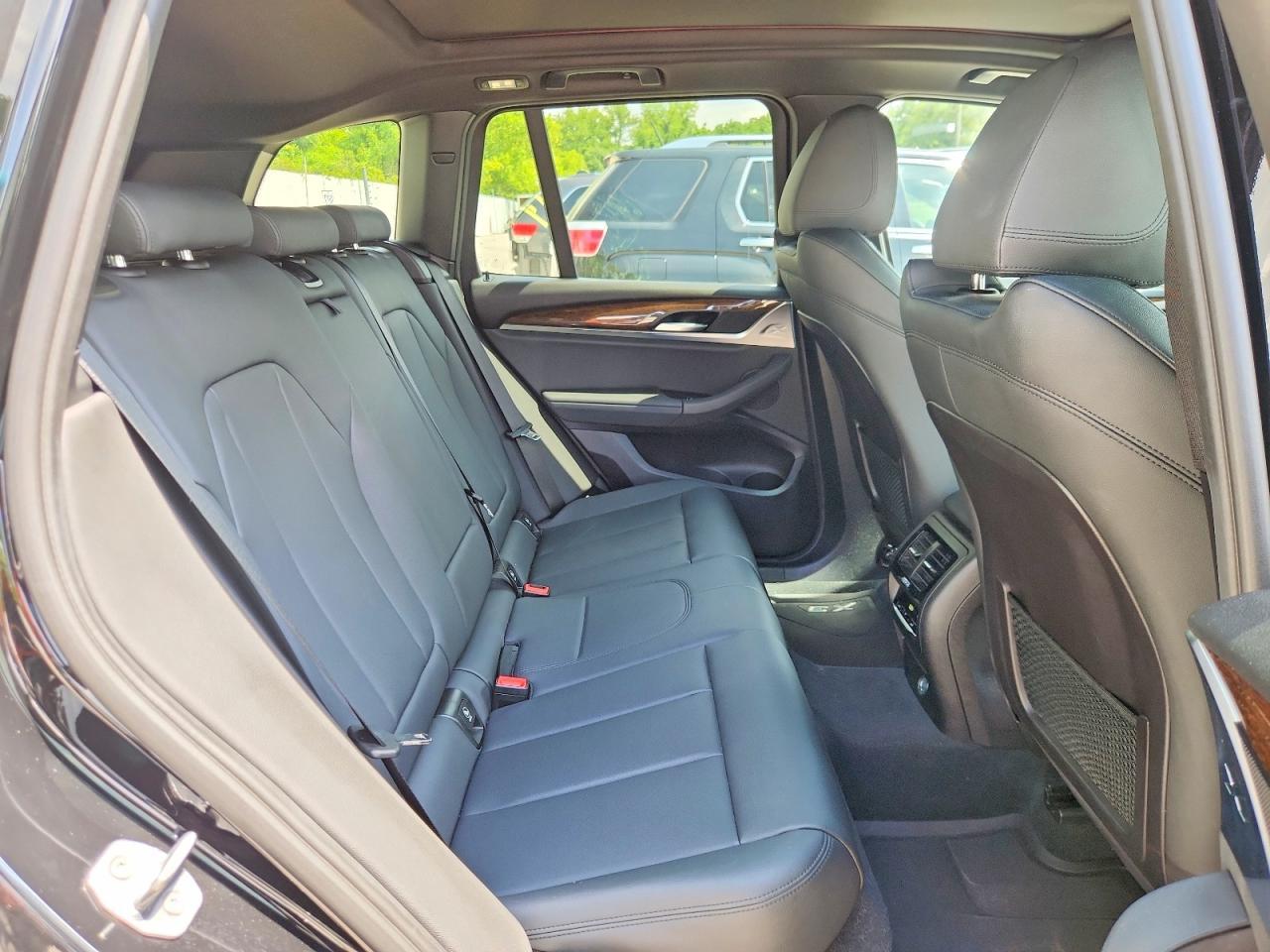 2019 BMW X3 xDrive30I - zdjęcie 11
