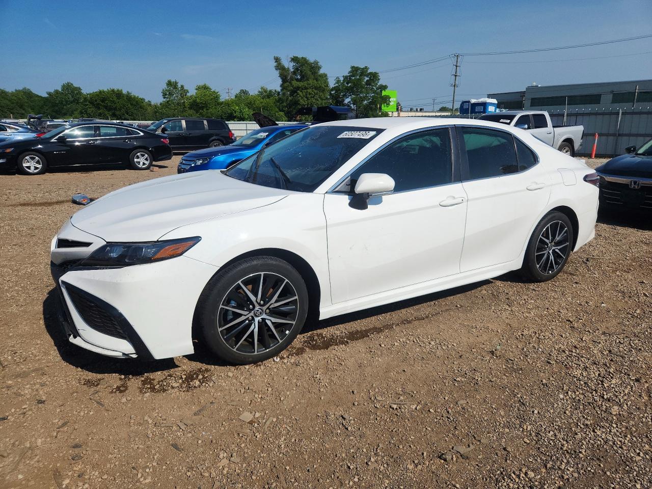 2024 Toyota Camry Se - zdjęcie główne