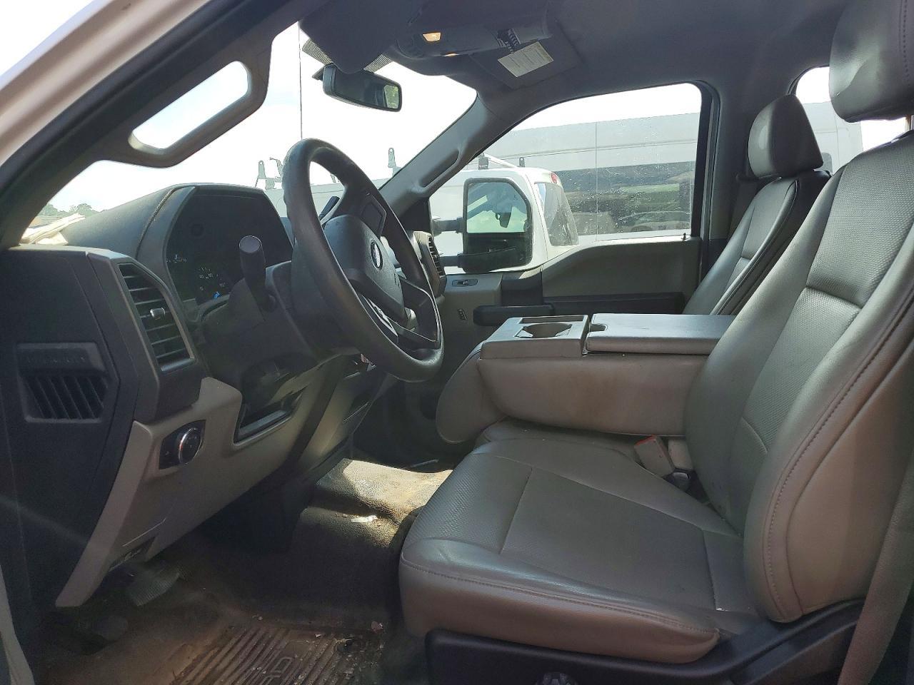 2019 Ford F350 Super Duty - zdjęcie 7