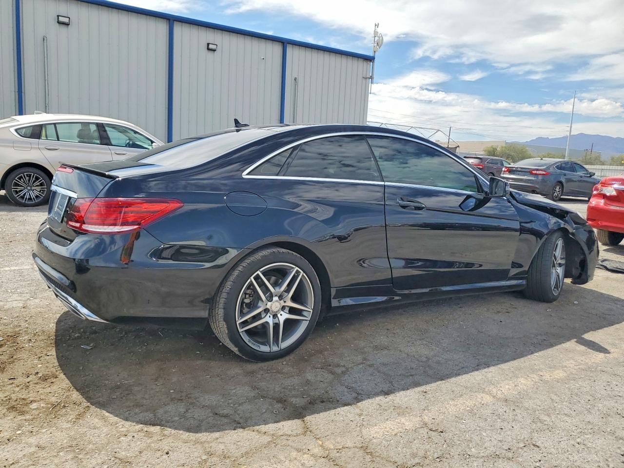 2016 Mercedes-Benz E 400 - zdjęcie 3
