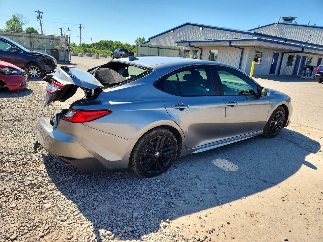 2025 Toyota Camry Se - zdjęcie 3