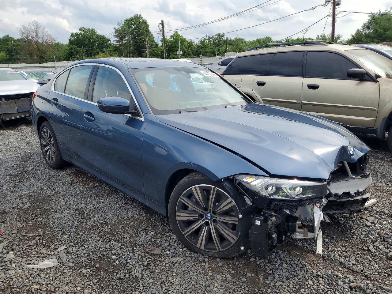 2026 BMW Seria 3 330i - zdjęcie 4