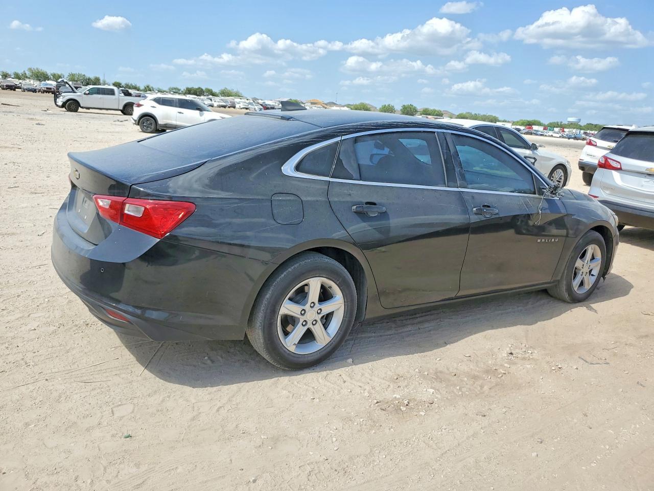 2020 Chevrolet Malibu Ls - zdjęcie 3