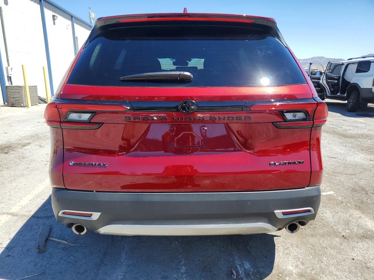 2026 Toyota Grand Highlander Hybrid Max Platinum - zdjęcie 6