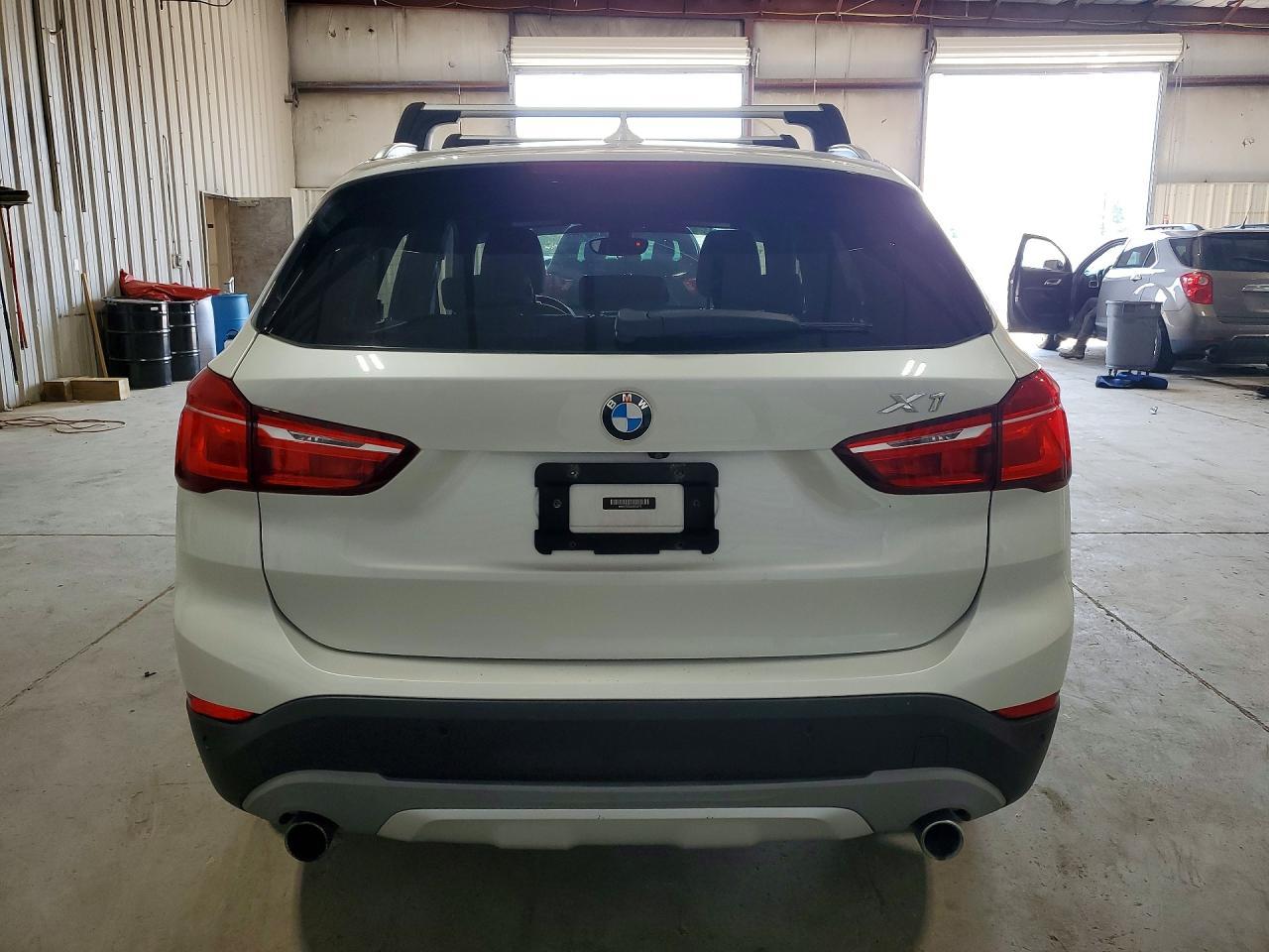 2016 BMW X1 xDrive28I - zdjęcie 6